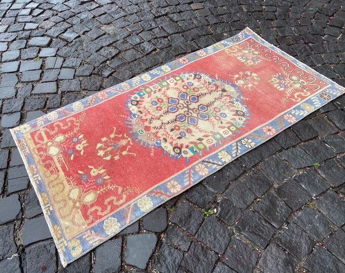 Turkish rug, Vintage rug, Area Rug, Home decor, Wool rug, Handmade rug, Carpet, Kilim | 74 x 150 cm = 2,4 x 4,9 ft