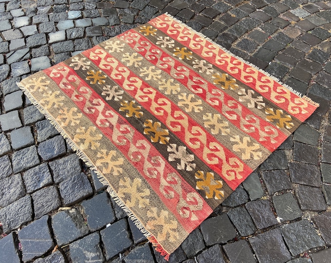 Area Kilim, Turkish kilim, Vintage kilim, Bohemian rug, Handmade rug, Wool rug, Home decor,  Carpet, Decor rug | 100 x 110 cm = 3,2 x 3,6 ft