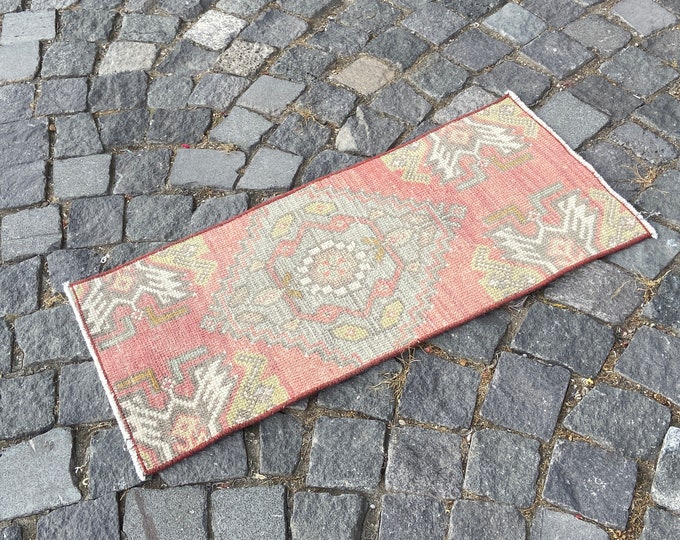 1,2 x 2,7 ft,Doormats, Small rug, Turkish vintage rug, Entryway rug, Handmade wool rug, Carpet, Kilim 37 x 83 cm