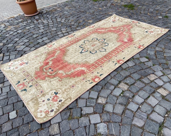 4,3 x 8,8 ft,Bohemian rug, Area Rug, Turkish rug, Home decor, Vintage rug, Wool rug, Handmade rug, Carpet, Kilim 134 x 271 cm