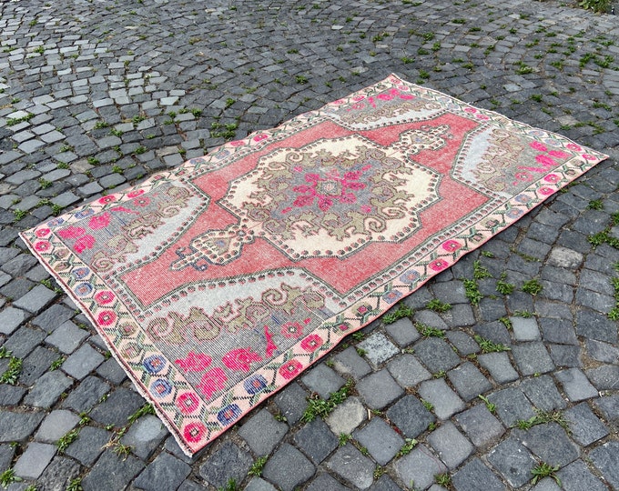 Turkish boho rug, Vintage area rug, Handmade wool rug, Entryway rug, Kitchen rug, 128 x 216 cm = 4,1 x 7,0 ft
