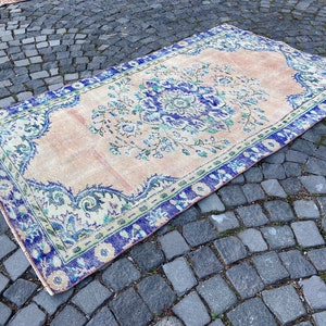 Turkish vintage wool handwoven rug, orange and blue color with oriental motifs, for living room, bedroom, 129 x 226 cm = 4,2 x 7,4 ft