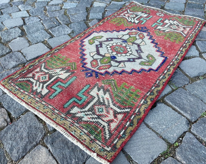 Turkish vintage small rug, Handmade wool rug, Bohemian area rugs, Doormats, Carpet, Bath mats | 46 x 92 cm = 1,5 x 3,0 ft