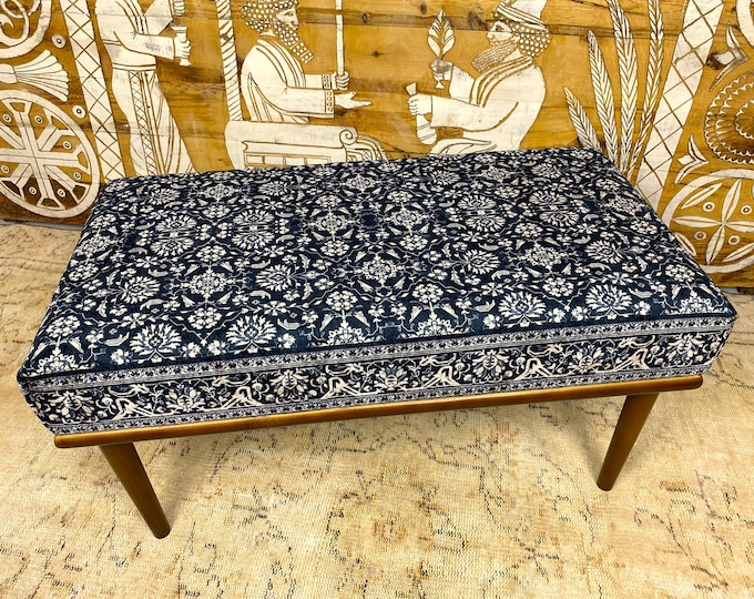 ottoman bench coffee table vintage ottoman footsool upholstered bench table ottomans poufs kilim bench piano bench entryway bench