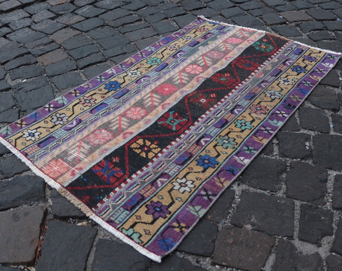 Area rug , Vintage rug, Turkish rug, Wool rug,  Boho decor, Handmade Carpet   | FREE SHİPPİNG !! 2'4" x 4'0"  75 cm x 123 cm
