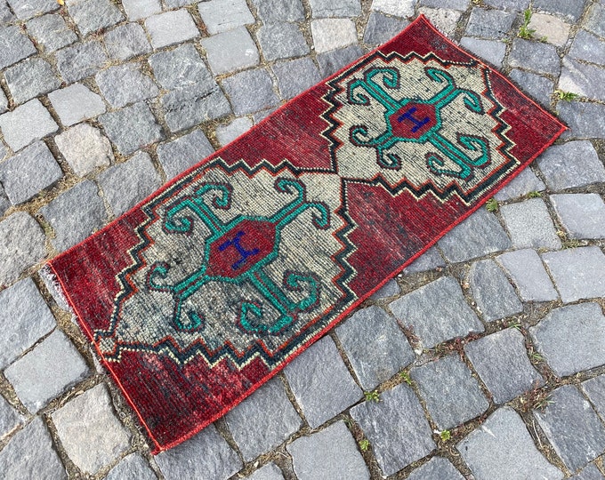 Boho decor, Turkish rug, Vintage rug, Small Rug, Home decor, Wool rug, Handmade rug, Carpet, Kilim | 42 x 92 cm = 1,3 x 3,0 ft