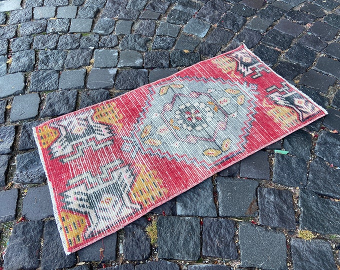 Carpet, Turkish rug, Small rug, Vintage rug, Kilim, Handmade rug, Bohemian rug, Wool rug, Home decor | 43 x 84 cm = 1,4 x 2,7 ft