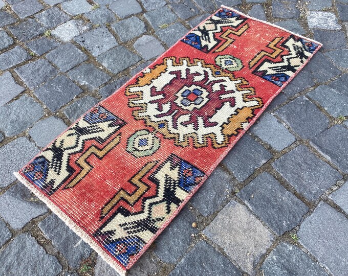 Turkish rug, Vintage rug, Small Rug, Home decor, Wool rug, Handmade rug, Carpet, Kilim | 34 x 82 cm = 1,1 x 2,6 ft