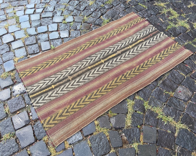 Turkish kilim, Turkish rug, Area kilim, Vintage kilim, Wool kilim, Carpet, Bohemian rugs, Home decor | 76 x 126 cm = 2,4 x 4,1 ft