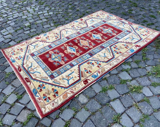 Turkish vintage rug, Handmade area rug, Handknotted wool rug, Organic rug, Carpet, Kitchen rug, Natural rug | 124 x 189 cm = 4,0 x 6,2 ft