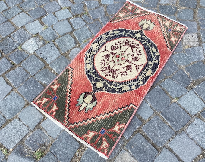 Doormats, Turkish rug, Vintage rug, Small Rug, Home decor, Wool rug, Handmade rug, Carpet, Kilim | 43 x 89 cm = 1,4 x 2,9 ft
