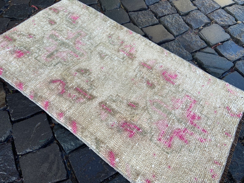 Carpet Wool rug Home decor Vintage rug Handmade rug Small Rug Doormat 46 x 88 cm = 1,5 x 2,8 ft Turkish rug