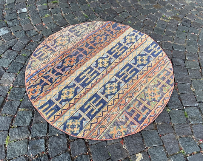 Bohemian rug, Area Rug, Turkish rug, Home decor, Vintage rug, Wool rug, Handmade rug, Carpet, Kilim | 124 x 124 cm = 4,0 x 4,0 ft