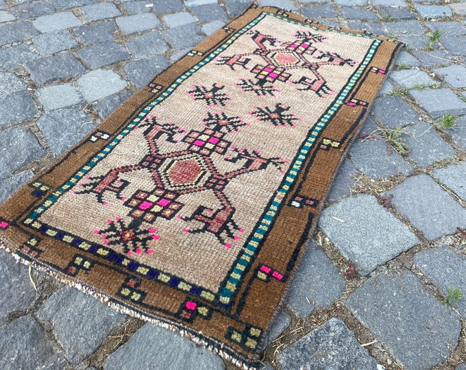 Turkish vintage rug, Bohemian wool rug, Handmade area rug, Doormat, Bathroom decor, Square carpet, Kilim | 42 x 90 cm = 1,3 x 2,9 ft