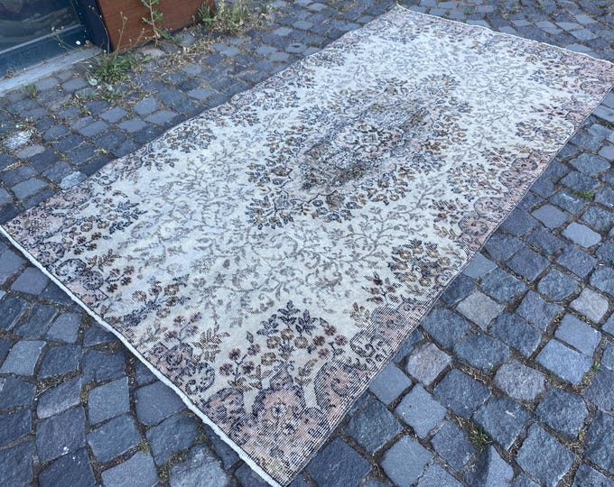 Area Rug, Turkish rug, Home decor, Vintage rug, Wool rug, Handmade rug, Carpet, Kilim, Bohemian rug | 125 x 233 cm = 4,1 x 7,6 ft