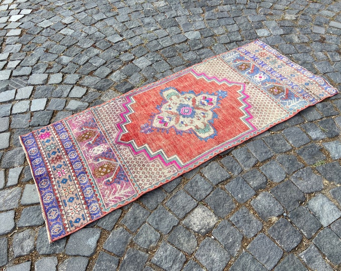 Turkish vintage area rug, Bohemian home decor, Wool handmade carpet, Kilim, Kitchen rug 65 x 162 cm = 2,1 x 5,3 ft