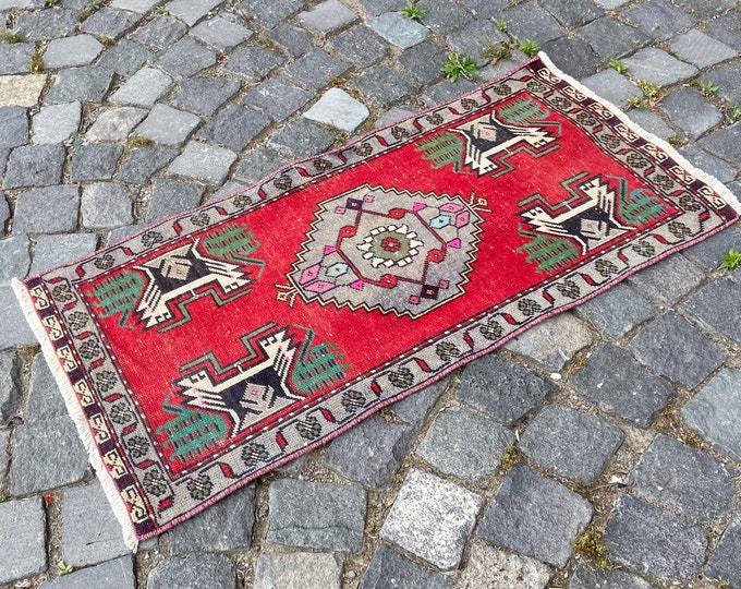Vintage rug, Turkish small rug, Handmade wool rug, Carpet, Bohemian rug, Bath rug 49 x 99 cm = 1,6 x 3,2 ft