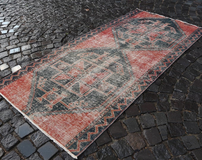 Turkish rug, Vintage rug, Area Rug, Home decor, Wool rug, Handmade rug, Carpet, Kilim | 3.4 x 7.1 = 105 x 220 cm