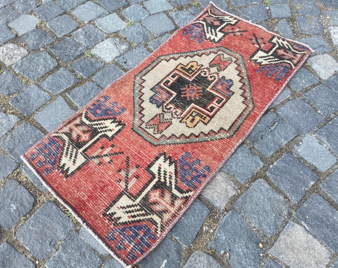 Vintage rug, Small Rug, Turkish rug, Home decor, Wool rug, Handmade rug, Carpet, Kilim | 43 x 86 cm = 1,4 x 2,8 ft