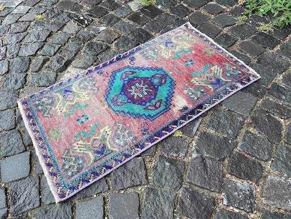 Vintage Turkish Mini Rug No. 113, 1'4 x 3'1