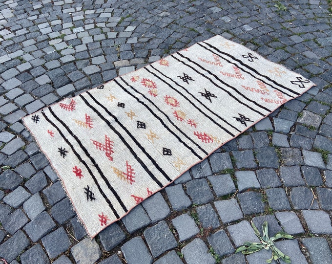 Carpet, Turkish handmade rug, Area kilim, Vintage wool rug, Bohemian home decor 89 x 158 cm = 2,9 x 5,1 ft