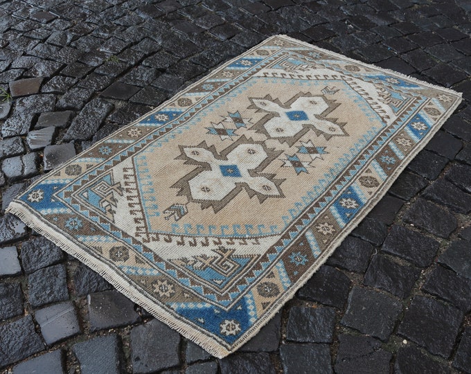 Turkish rug, Vintage rug, Area Rug, Home decor, Wool rug, Handmade rug, Carpet, Kilim | 74 x 114 cm = 2,4 x 3,7 ft