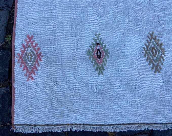 Dining room rug, Bohemian rug, Vintage rug, Area rug, Kilim, Kitchen rug, Entrance rug, Hand woven rug | 81 x 130 cm = 2,6 x 4,2 ft