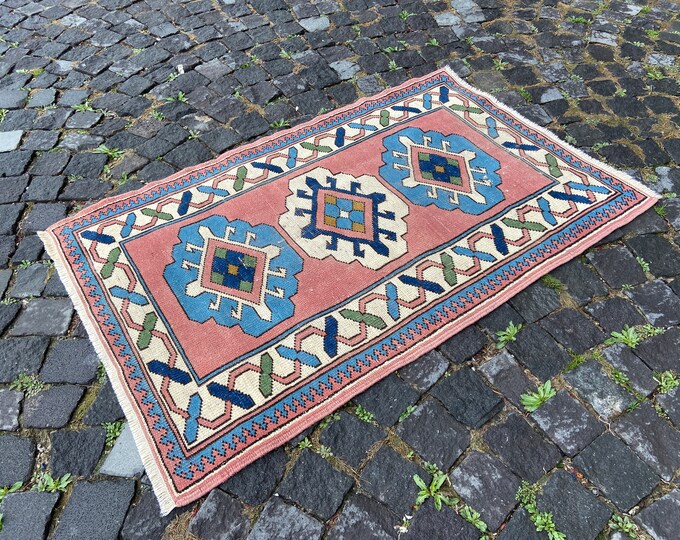 Turkish rug, Vintage rug, Area Rug, Home decor, Wool rug, Handmade rug, Carpet, Kilim | 85 x 128 cm = 2,7 x 4,1 ft