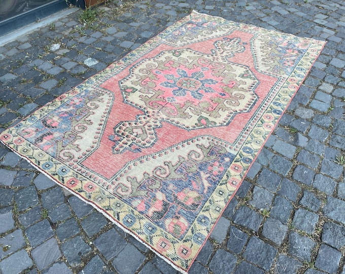 Pink Turkish rug, Vintage area rug, Home decor rug, Wool handmade rug, Bohemian kitchen rug | 127 x 210 cm = 4,1 x 6,8 ft