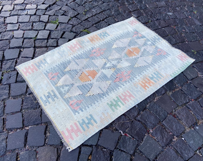 Handmade rug, Wool rug, Area Rug, Turkish rug, Home decor, Vintage rug,  Carpet, Kilim | 80 x 118 cm = 2,6 x 3,8 ft