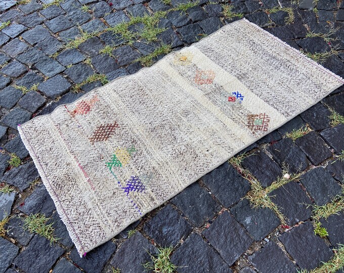 Kilim, Wool rug, Small rug, Doormat, Vintage rug, Turkish rug, Handmade rug, Carpet, Boho decor | 52 x 105 cm = 1,7 x 3,4 ft