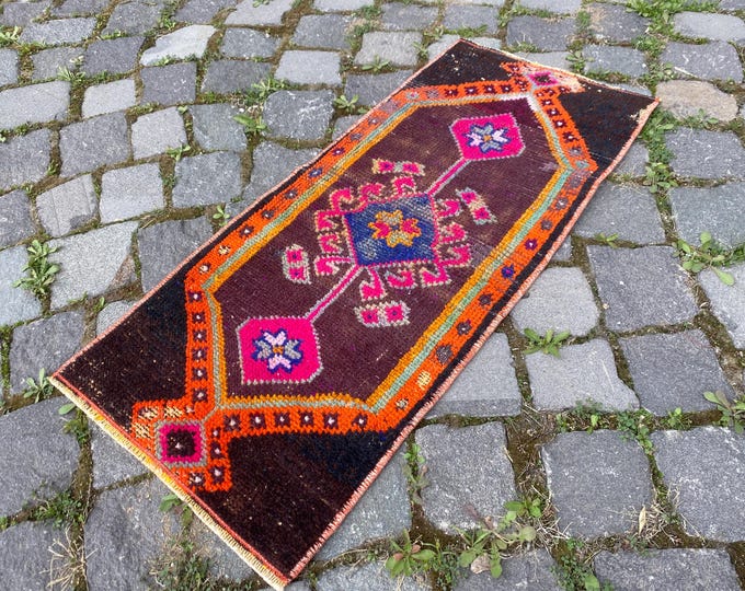 1,1 x 2,4 ft Turkish vintage small rug, Handmade wool rug, Bohemian area rugs, Doormats, Carpet, Bath mats