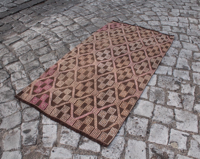 Area kilim, Kilim rug, Vintage kilim rug, Turkish kilim rug, Handmade kilim, Wool kilim  FREE SHİPPİNG !! 2'3'' x 4'4'' = 72 cm x 136 cm