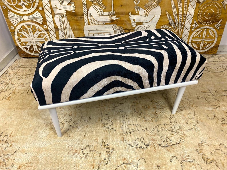 ottoman bench, upholstered bench, ottoman footsool, entrway bench, dining seat, piano bench,  ottoman poufs, garden poufs, indoor  chair, outdoor bench, ottoman footsool