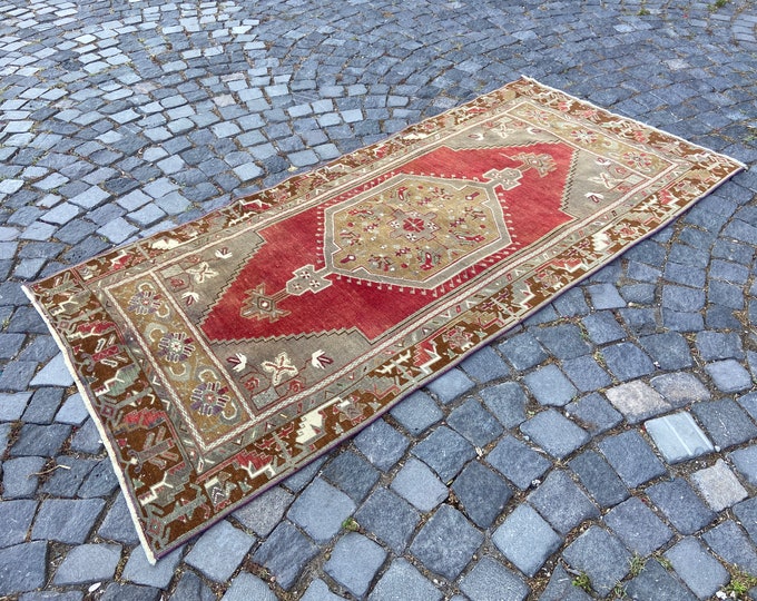 Vintage Handmade wool bohemian area rug, in pastel colors for kitchen bedroom entryway living room carpet 103 x 214 cm = 3,3 x 7,0 ft