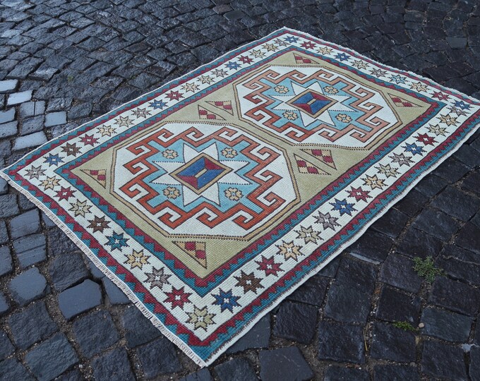 Carpet, Turkish rug, Handmade rug, Area rug, Kilim, Vintage rugs, Wool rug, Bohemian rug | 3.5 x 4.5 ft =  107 x 138 cm