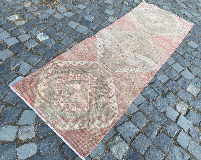 Handmade vintage rug Turkish runner rug Wool rug Carpet Bohemian rug Oushak Rug Traditional rug