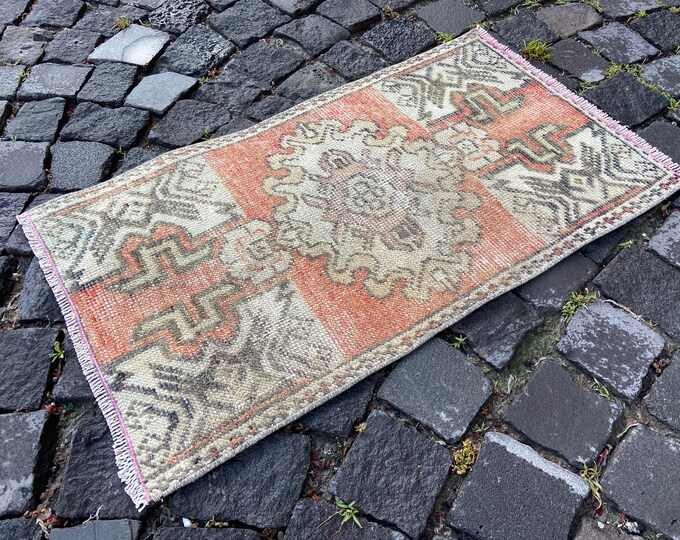 Carpet, Turkish rug, Small rug, Vintage rug, Kilim, Handmade rug, Bohemian rug, Wool rug, Home decor | 44 x 79 cm = 1,4 x 2,5 ft