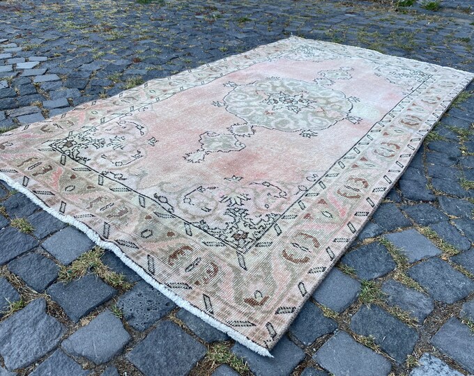 Area Rug, Turkish rug, Home decor, Vintage rug, Wool rug, Handmade rug, Carpet, Kilim | 68 x 106 cm = 2,2 x 3,4 ft