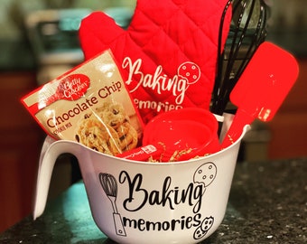 Baking memories gift basket. Bakers gift idea. Baking gift bracket. Cookie gift basket. Christmas gift idea. Cookie basket.