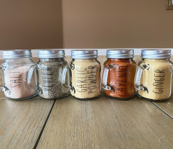 Customizable Spice Jars. Mini Mason Jars. Spice Rack Organization. Home  Organization. Home Storage Solutions. 