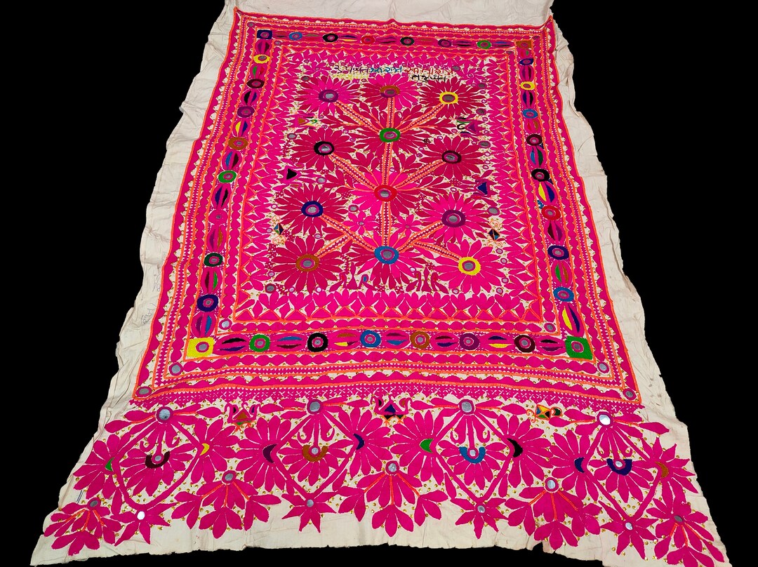 Tapisserie Murale Vintage Brodée - Florale - Coton Multicolore - 98x98 Cm - Inde