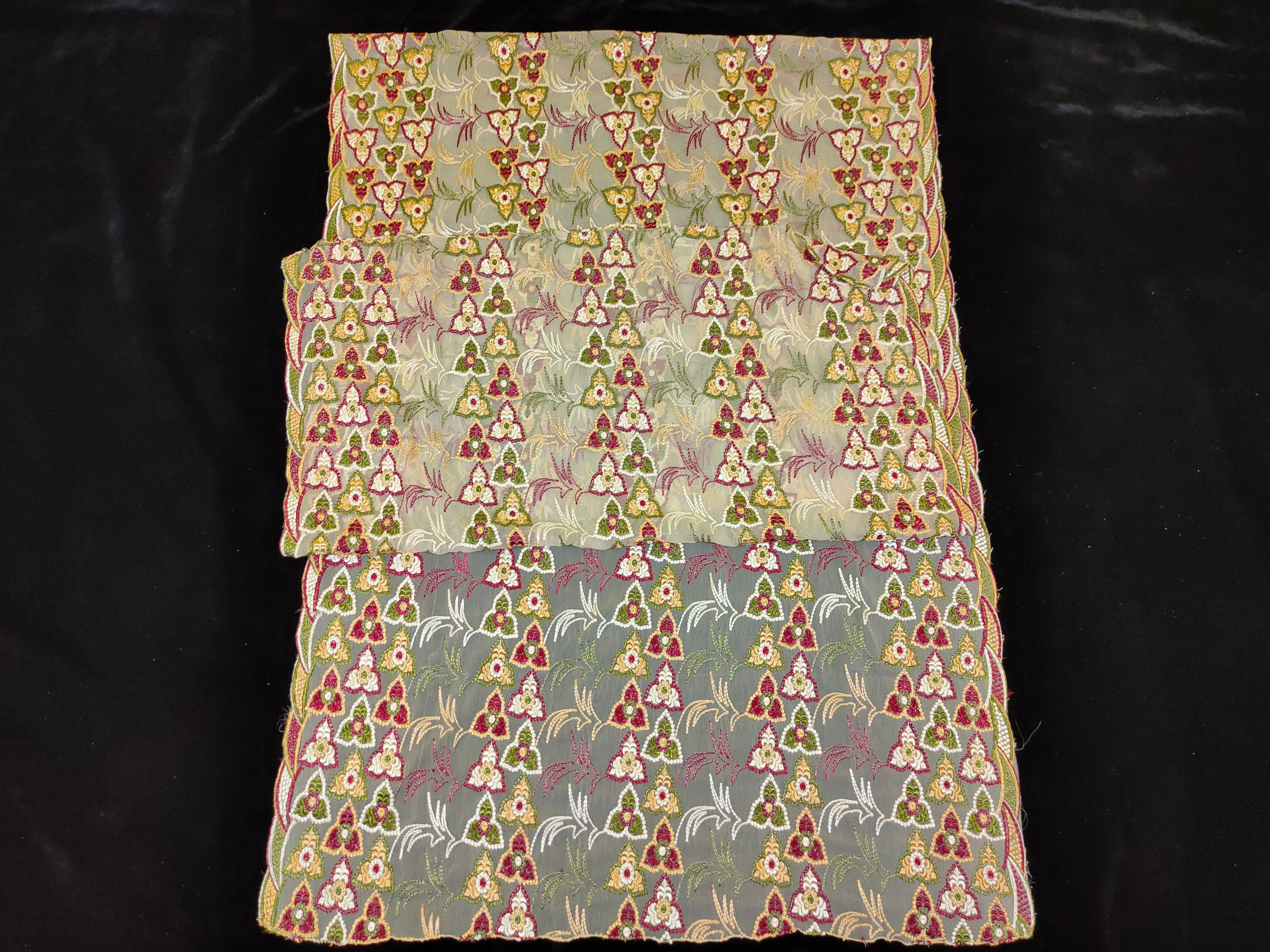 Étole/Écharpe Indienne Dupatta Brodée Zari Doré - Cachemire, Pour Mariée/Événement
