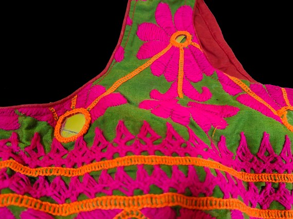 Banjara Choli sleeveless , Banjara Kutch Rabari Ethnic Embroidery top, kuchi boho embroidery banjara tribal Belly Dance ethnic Rabari choli View 4