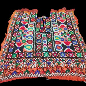 Parche banjara, canesú para vestido afgano, canesú, arte tradicional, bordado indio vintage, Kutch, bordado, trabajo de espejo, canesú, parches de cuello, bohemio, hippie