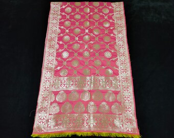 Banarasi Silk Dupatta, Silk Stole, Silk Shawl, Silk Dupatta, Kora Silk Dupatta, Stole, golden accents, Traditonal ethnic wedding dupatta