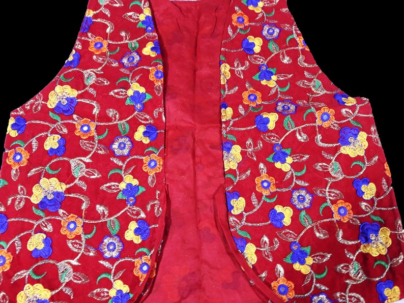 Boho Banjara Banjara velvet India Sleeveless Embroidered Women Jacket,Indian Women Jacket Embroidered Ethnic Waist Coat Banjara Style Koti