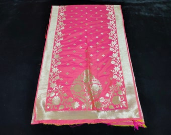 Banarasi Silk Dupatta, Silk Stole, Silk Shawl, Silk Dupatta, Kora Silk Dupatta, Stole, golden accents, Traditonal ethnic wedding dupatta