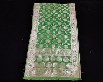 Banarasi Silk Dupatta, Silk Stole, Silk Shawl, Silk Dupatta, Kora Silk Dupatta, Stole, golden accents, Traditonal ethnic wedding dupatta
