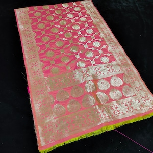 Banarasi Silk Dupatta, Silk Stole, Silk Shawl, Silk Dupatta, Kora Silk Dupatta, Stole, golden accents, Traditonal ethnic wedding dupatta